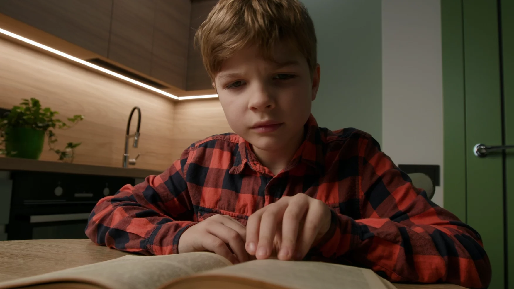 Oto, dlaczego czytanie dla twojego jest jak kara. Nie chodzi o konkurencję telefonu ani tableta