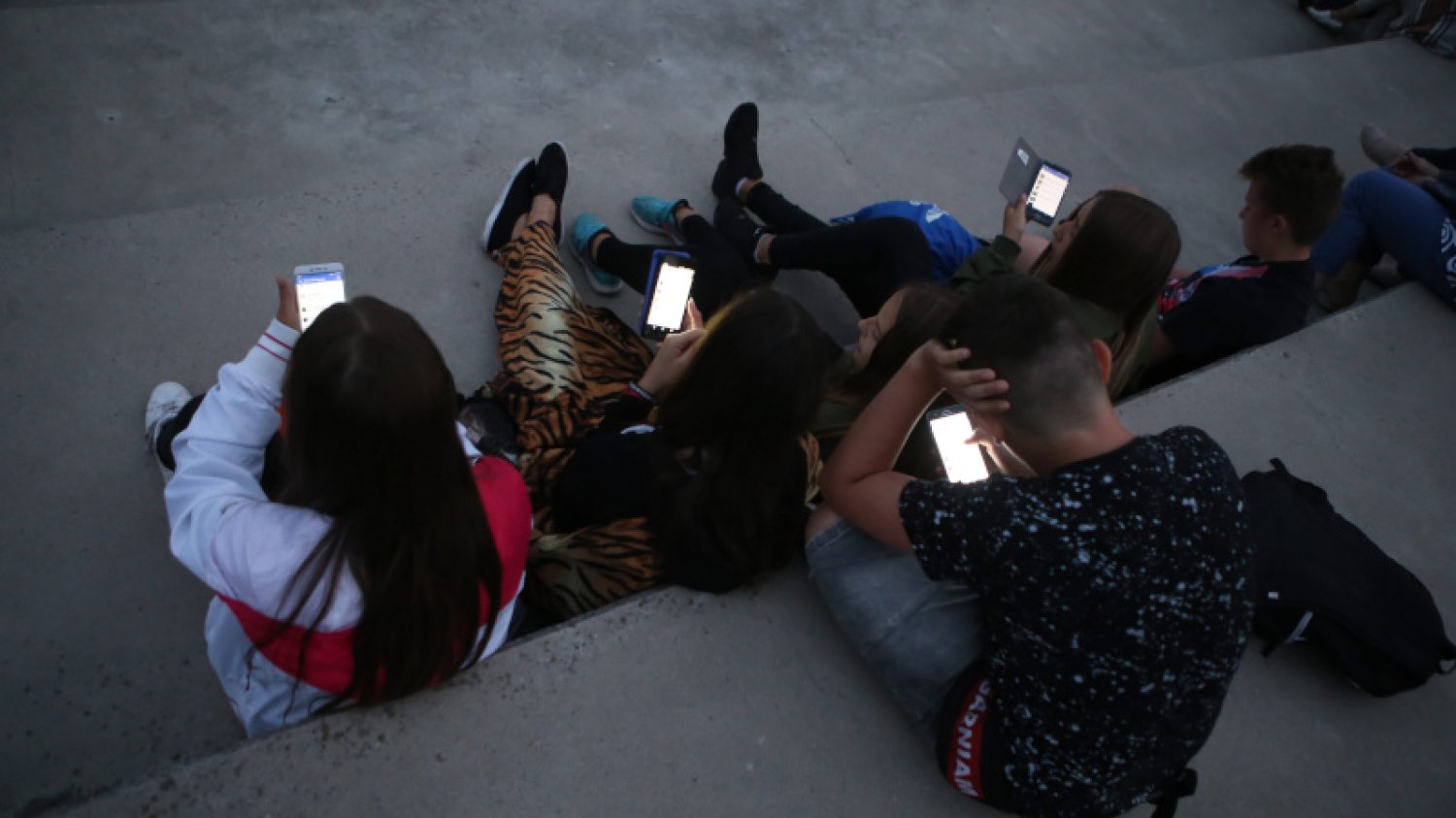Nauczyciele będą zaglądać w miejsca intymne — to fake news