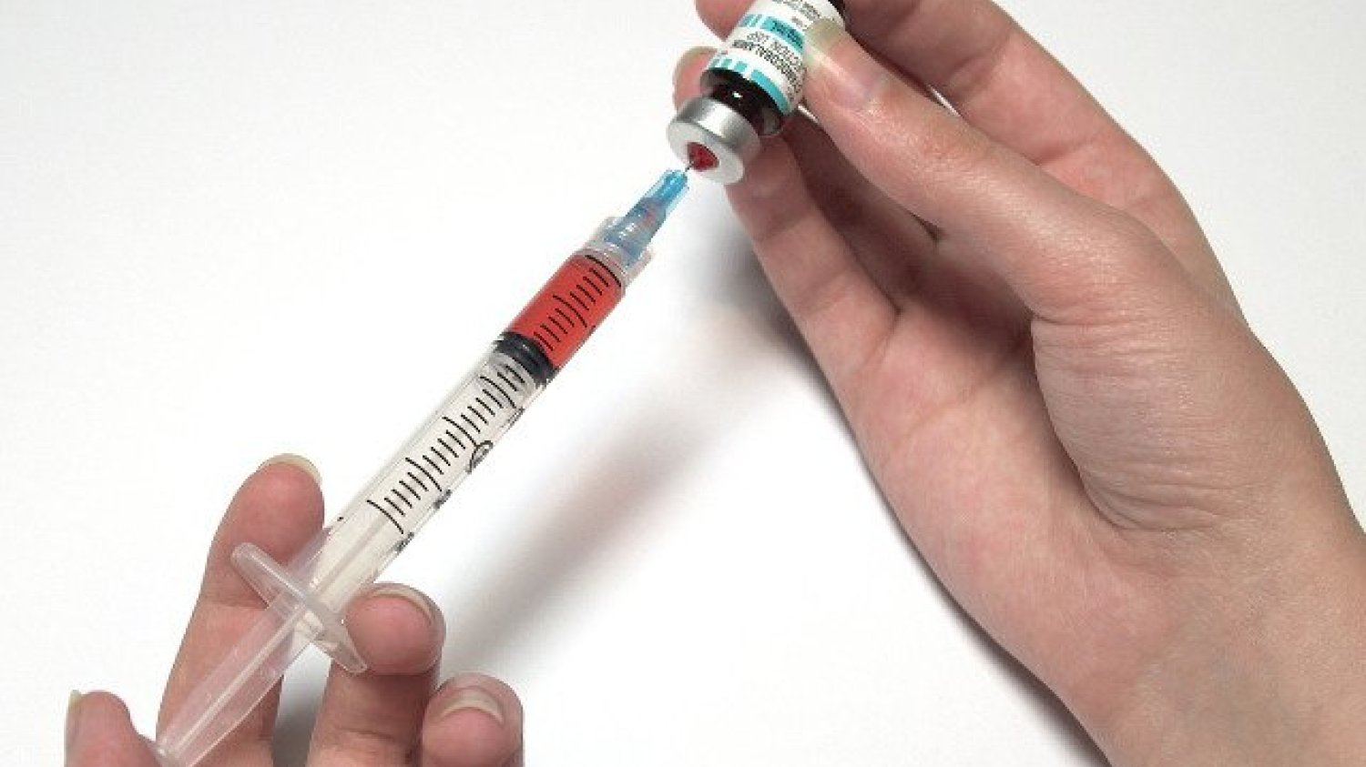 Naukowcy stawiają tezę, że powszechne szczepienia przeciwko HPV mogłyby całkowicie wyeliminować raka szyjki macicy