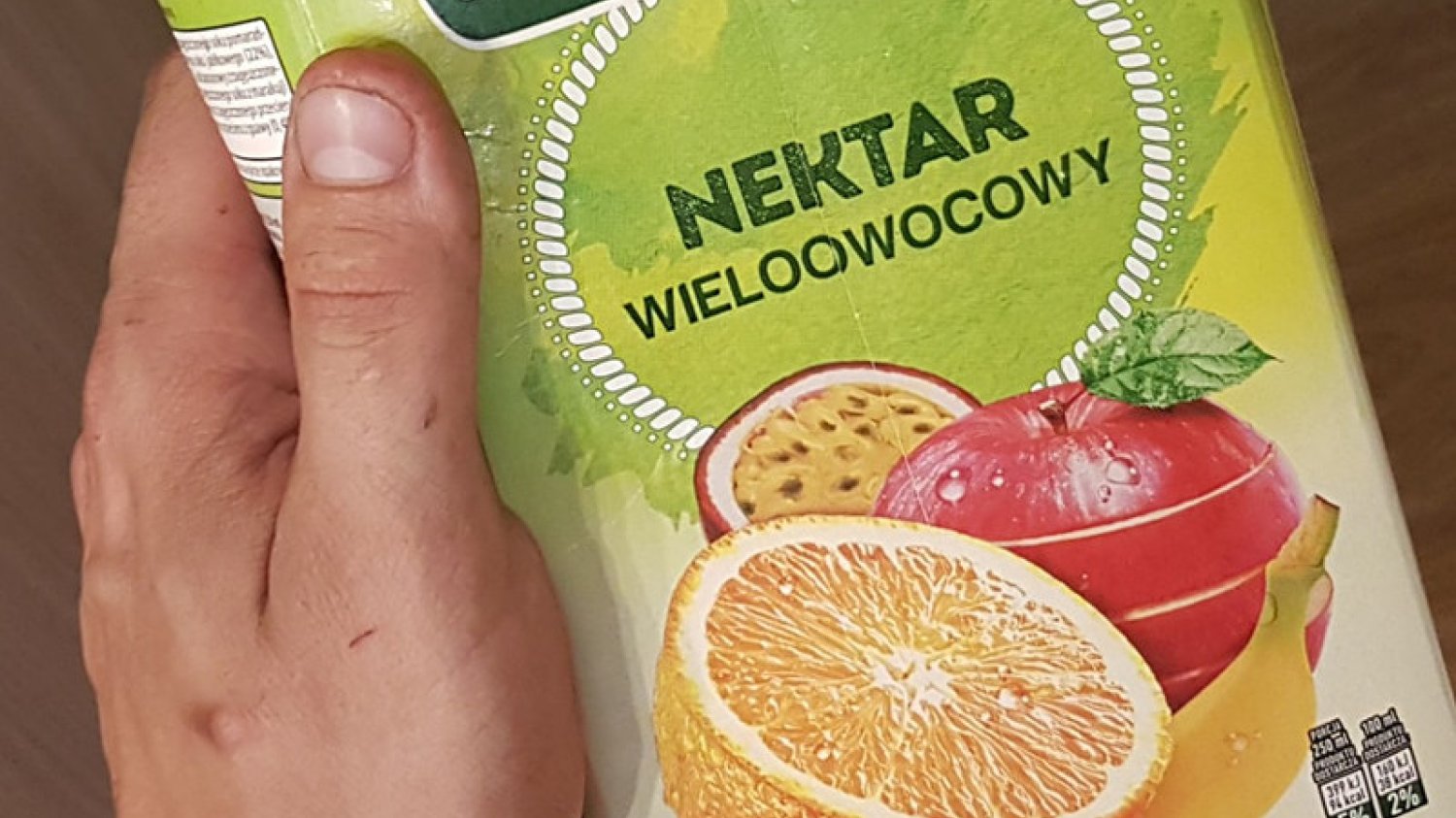 Pan Aleksander znalazł kartonie pleśń