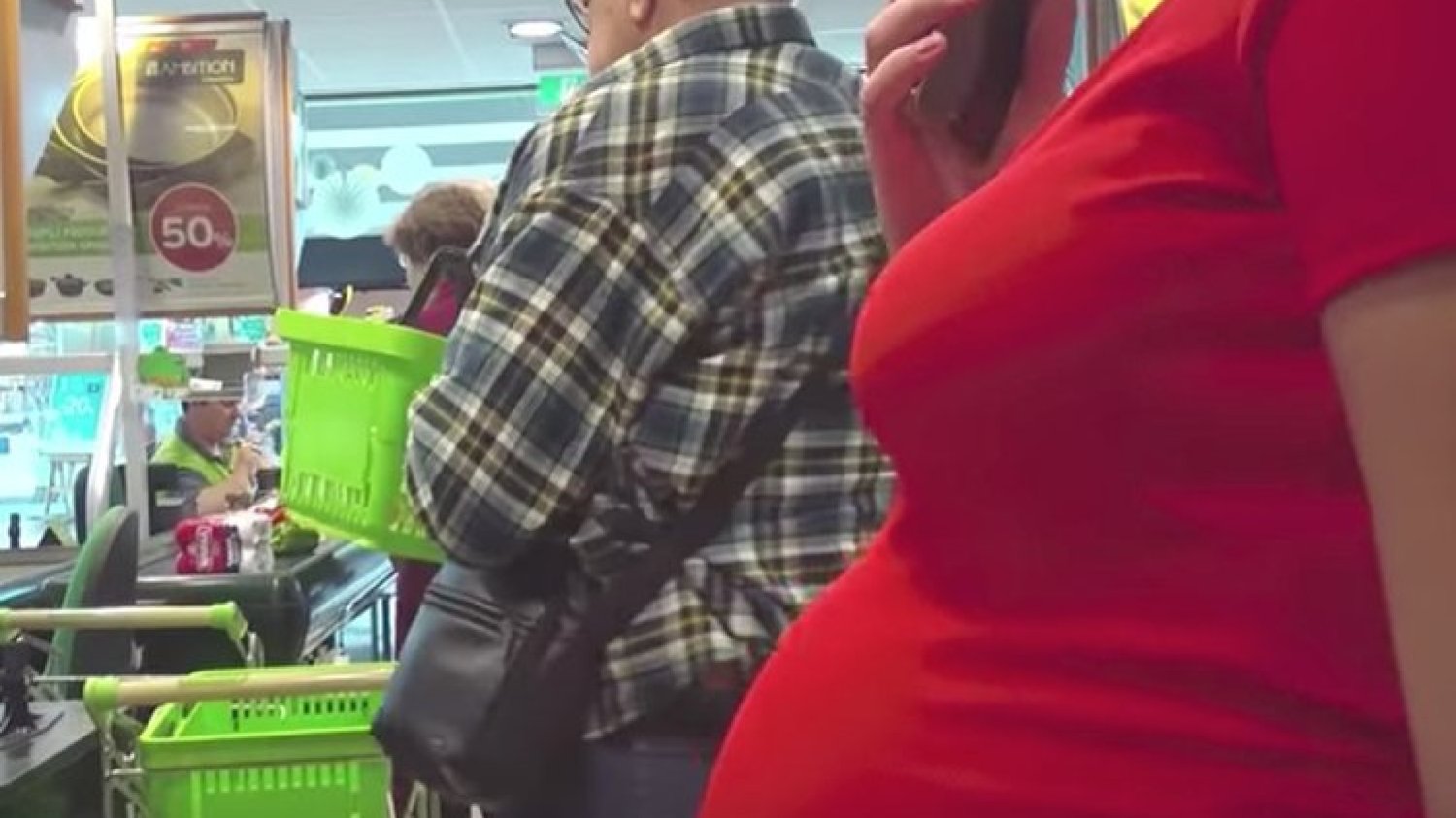 Pierwszeństwo ciężarnych w kolejce w Black Friday