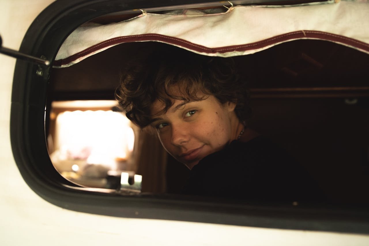 "Nuda jest bowiem piękną bramą ku kreatywności".