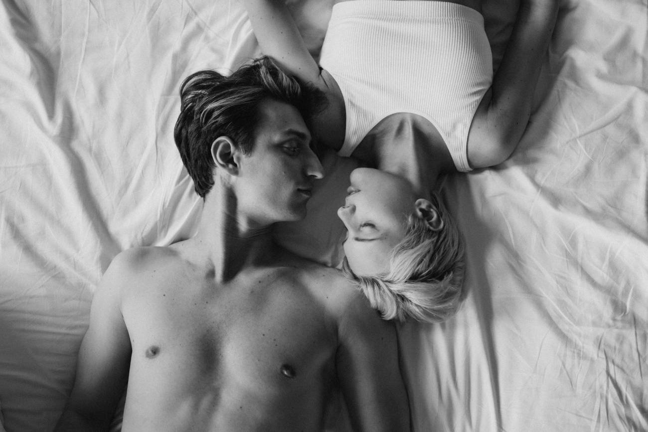 "Nie sypiam z mężem od 2 lat. Najtrudniej przyznać, iż nie tęsknię już za jego dotykiem"