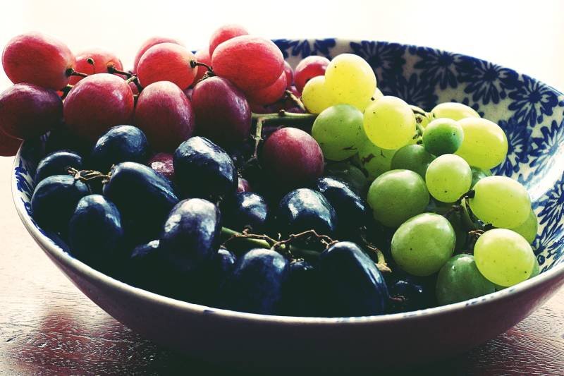Ciemne i jasne winogrona