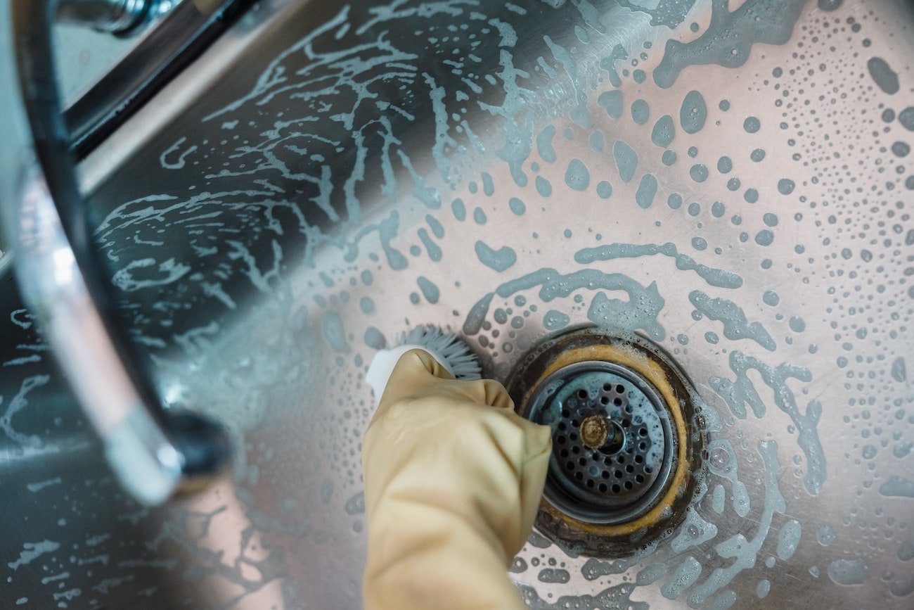 Walka z kamieniem na armaturze bywa zaciekła. Możesz ją wygrać!