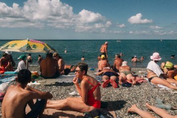 Czy na filtrze przeciwsłonecznym można się opalić? Opalenizna a SPF
