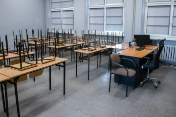 pusta sala lekcyjna w szkole