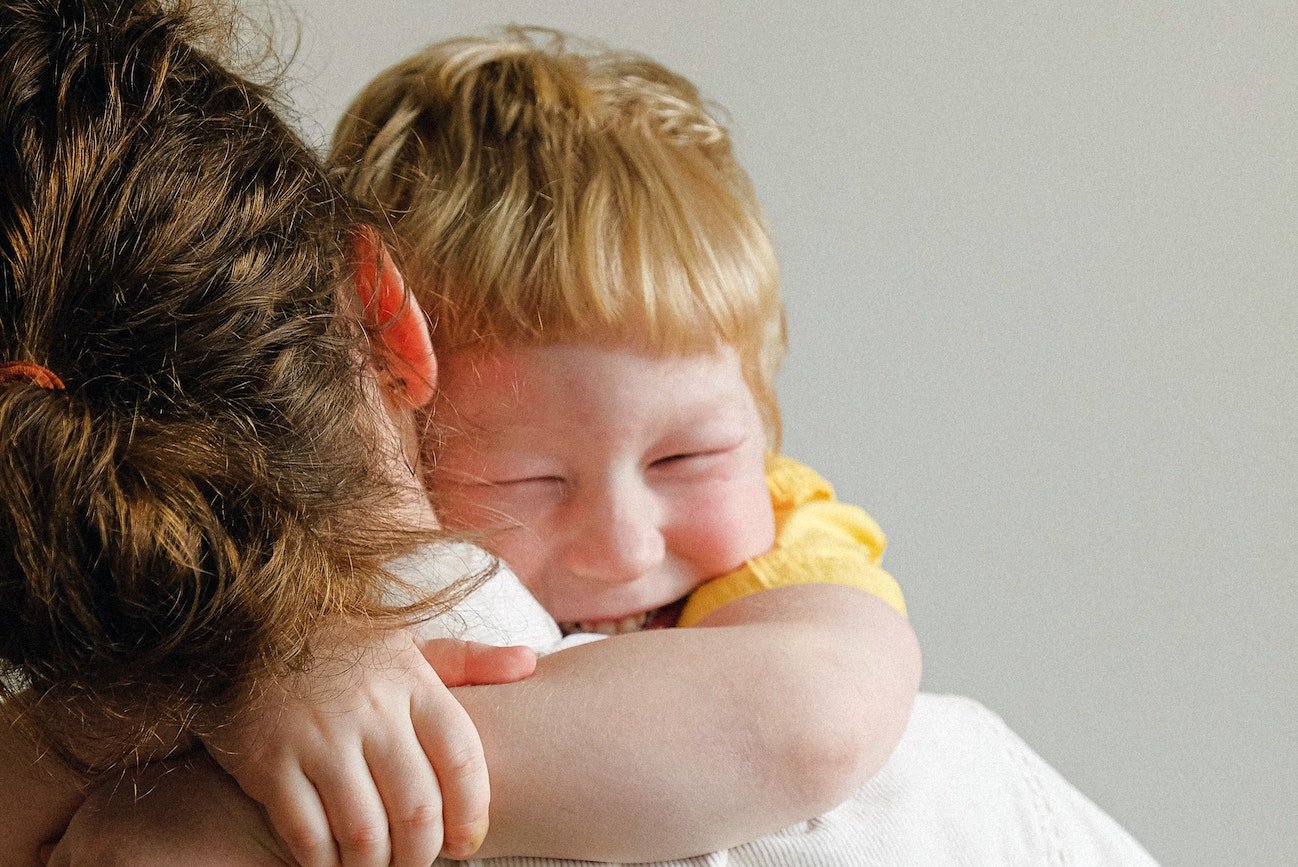 Czy przytulać niegrzeczne dziecko?