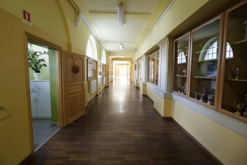 rok szkolny 2022/2023, kiedy wolne w nowym roku szkolnym, ile wolnego w roku szkolnym, jak wypadają święta, ile trwa przerwa świąteczna, kiedy wypada wigilia, kiedy wypada sylwester