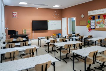 pusta klasa w polskiej szkole
