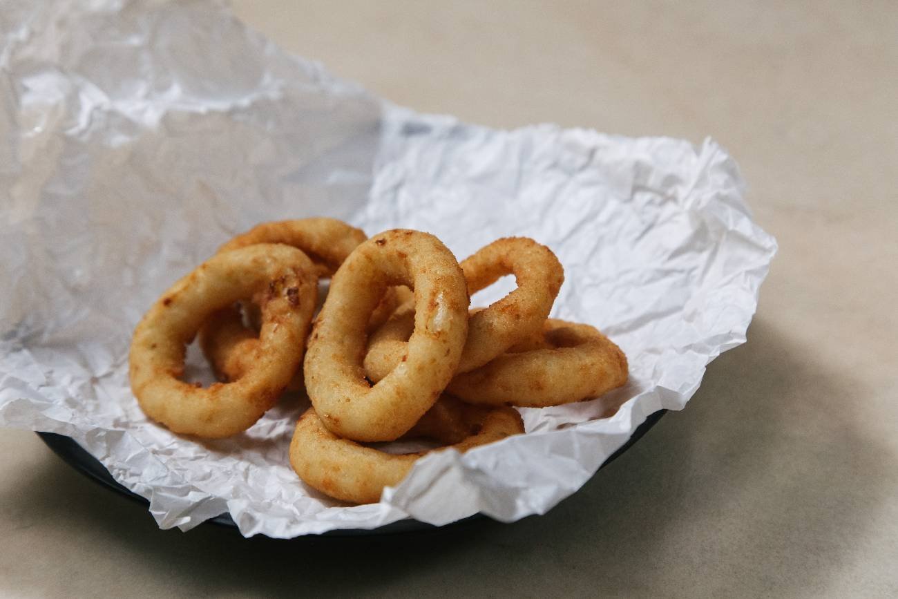 przystawki, cebulowe krążki, onion rings