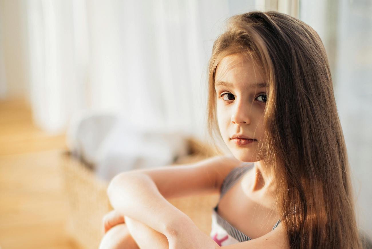 Gdy twoje dziecko zalewa fala lęku, powiedz tylko to. Efekt zaskoczy was oboje