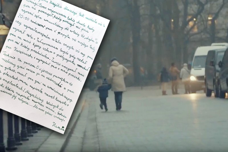 Hania pomagała w organizowaniu "Zupy na Plantach". Zaprzyjaźniła się z panem Krzyśkiem