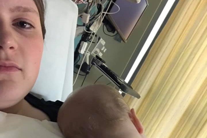 Twoje dziecko pije wodę z wanny? Dowiedz się, czym jest zatrucie wodą