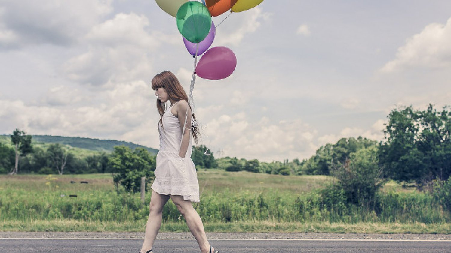 Fot. Pixabay / [url=https://pixabay.com/pl/balony-uroczystość-dziewczyna-388973/]RyanMcGuire[/url] / [url=https://pixabay.com/service/terms/#usage]CC0 Public Domain[/url]