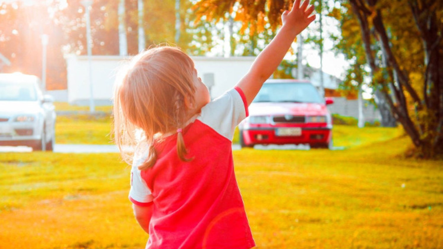 Fot. Pexels / [url=https://www.pexels.com/photo/kid-children-playing-girl-11523/] Maxim Matveev [/url] / [url=https://www.pexels.com/photo-license/] CC0 License [/url]