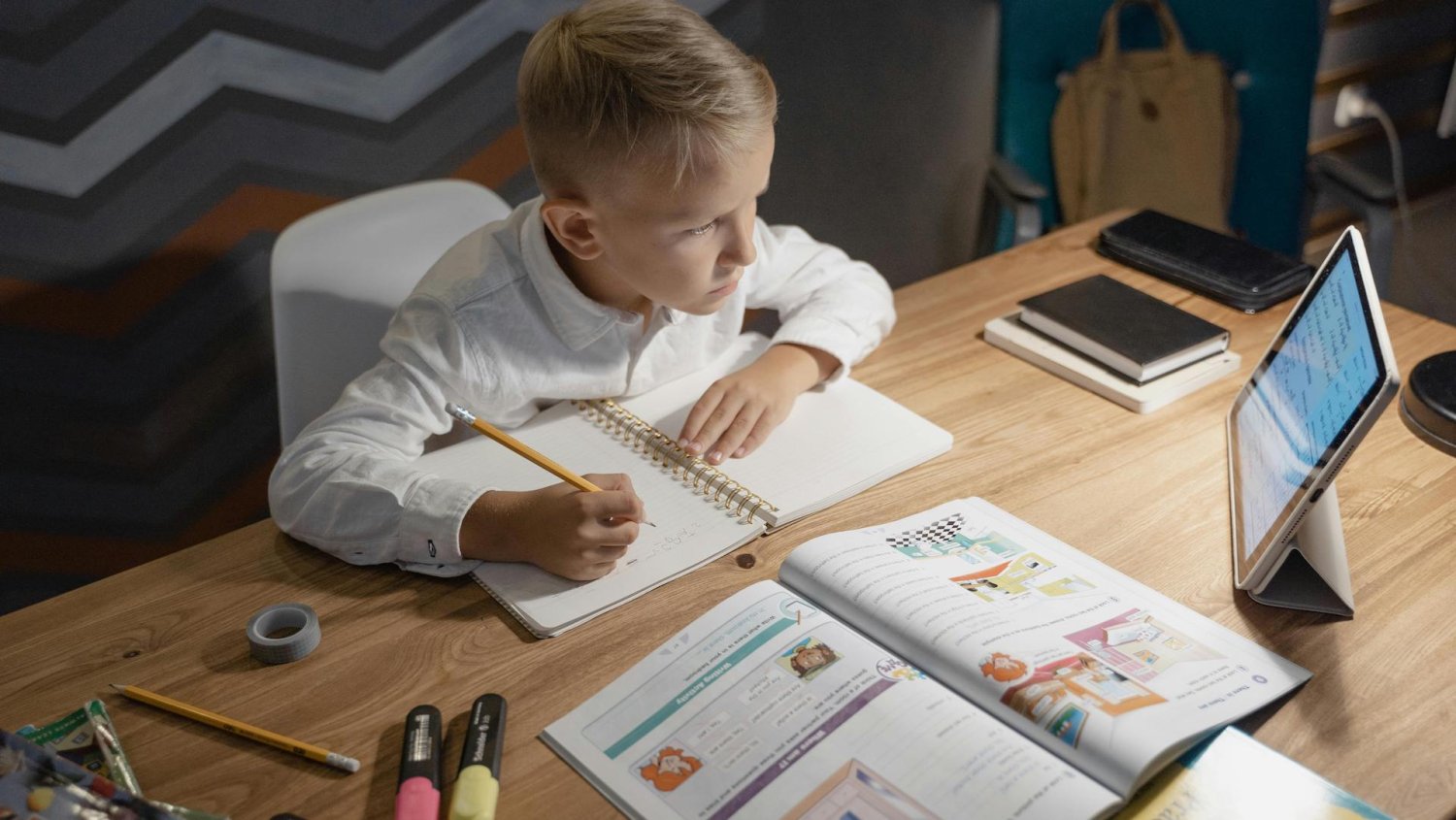 Podręczniki droższe choćby o kilka tysięcy złotych. MEN przedstawia projekt po wecie prezydenta