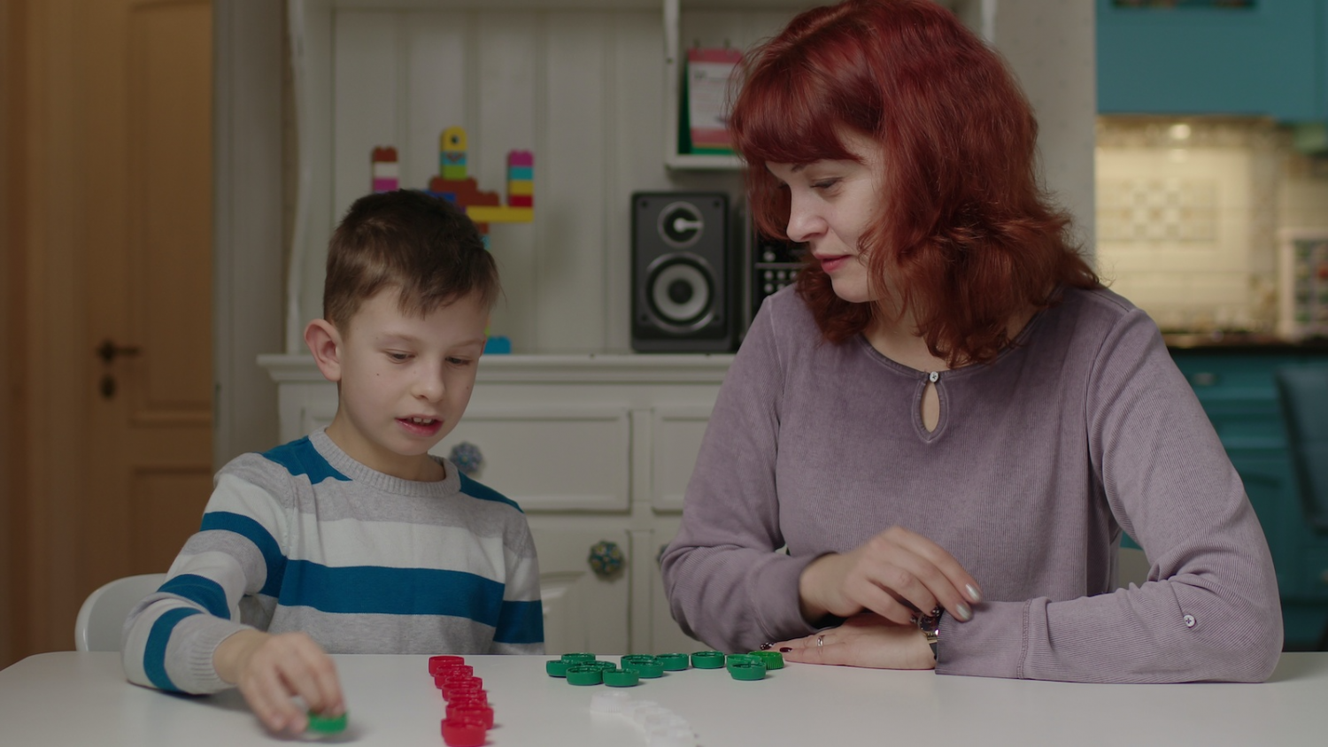 Jak nauczyć dziecko skupienia się w 30 sekund. Prosty trik terapeutki SI