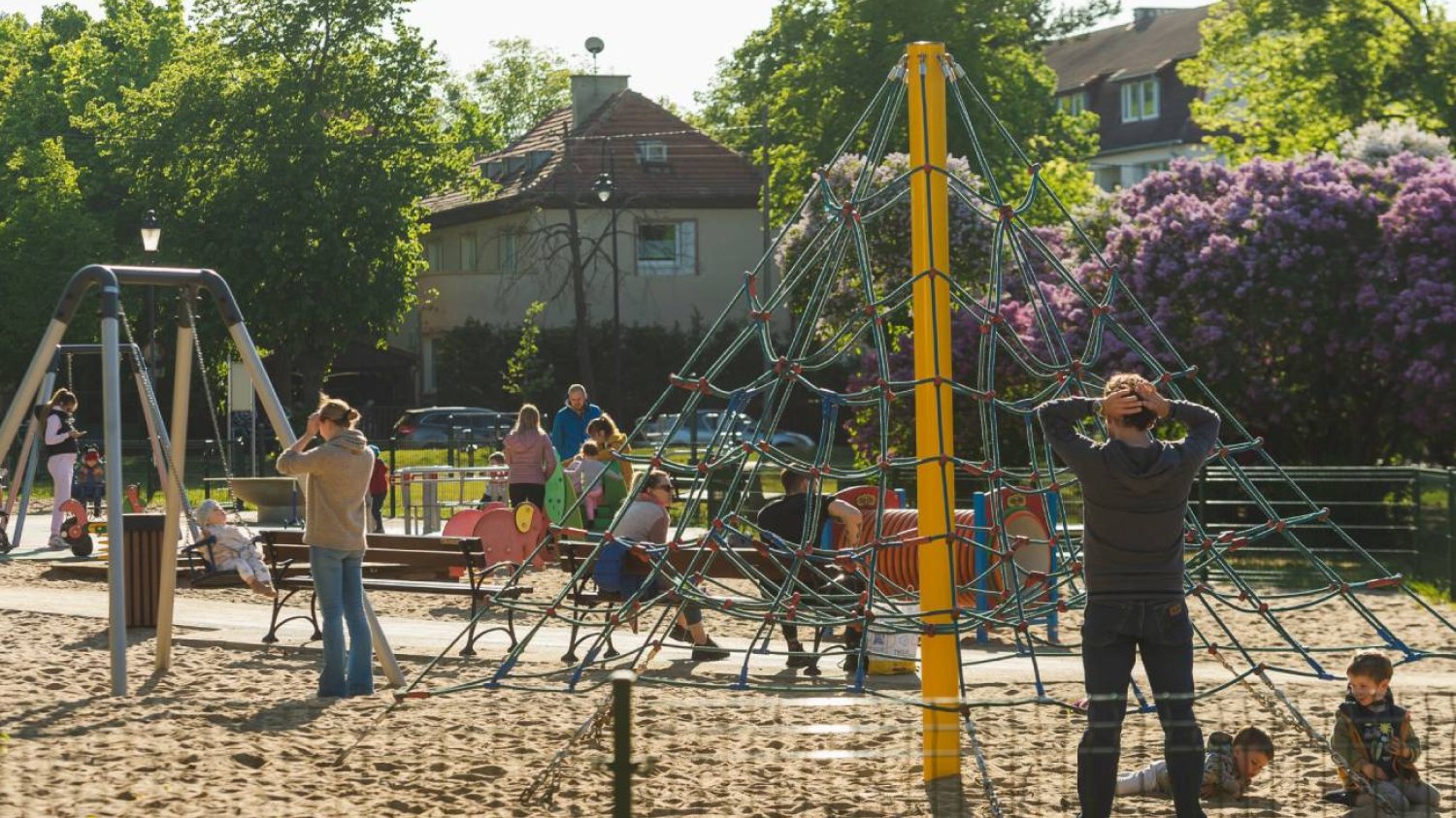 nadopiekuńcza mama, nauka samodzielności, list czytelniczki, plac zaba