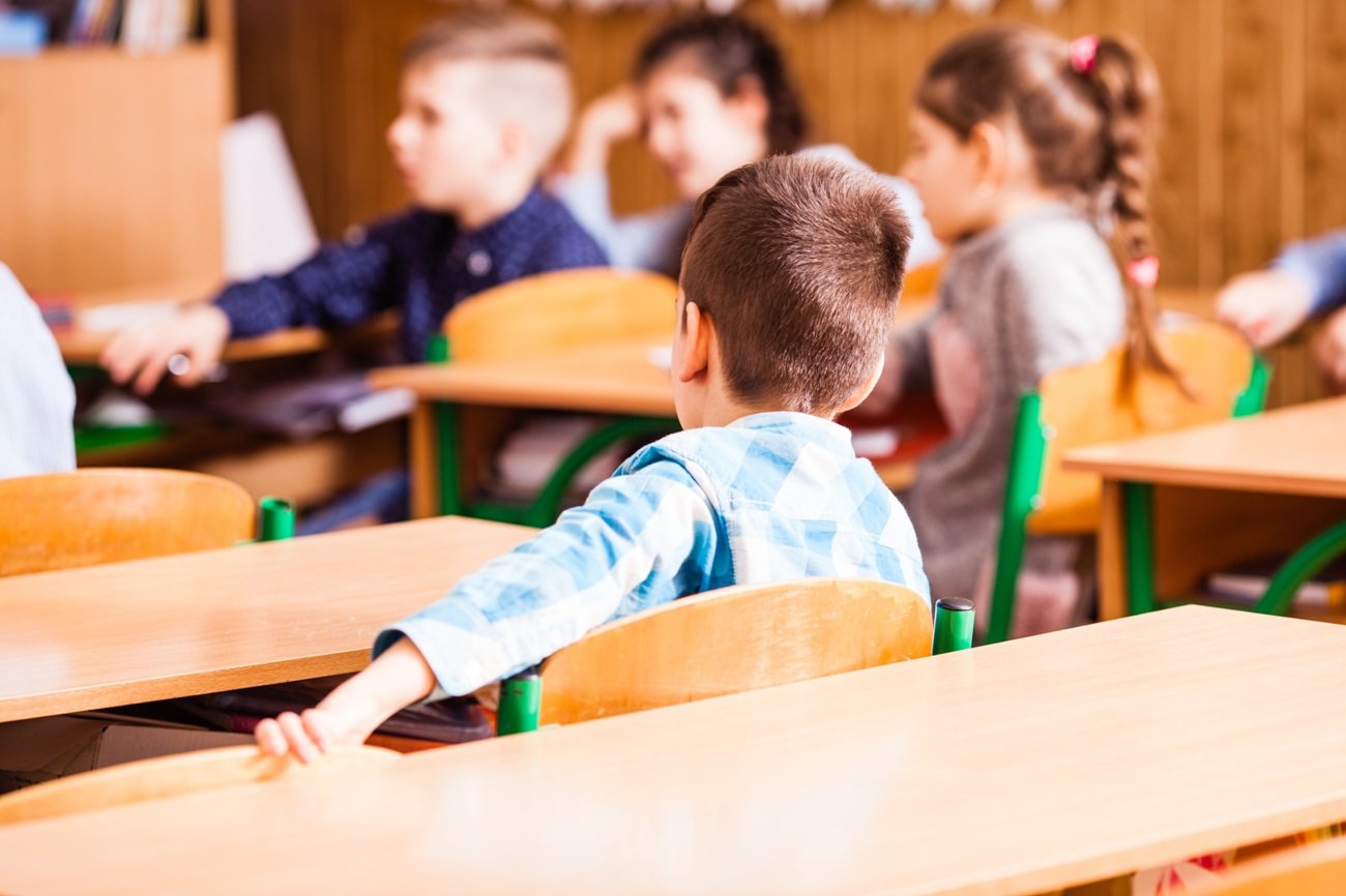 Nauczyciele przez cały czas mylą to z niegrzecznym zachowaniem. "Robią tym dzieciom krzywdę"