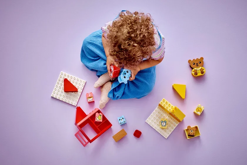 Zestaw LEGO DUPLO "Codzienne Rutyny: Jedzenie i Czas Spania" (10414)