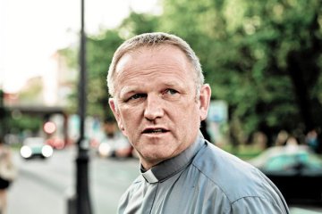 Ksiądz Lemański słynie ze swoich niestandardowych – jak na duchownego – poglądów