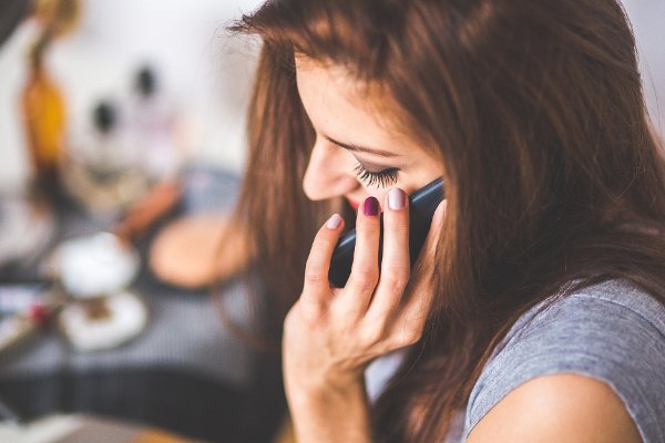 Fot. Pixabay / [url=https://pixabay.com/pl/kobieta-dziewczyna-pani-m%C5%82ody-791874/]kaboompics[/url]/[url=https://pixabay.com/pl/service/terms/#usage]CC0 Public Domain[/url]