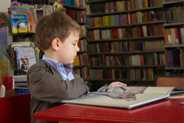 Nowa reforma zakłada mniej lekcji religii w szkołach.