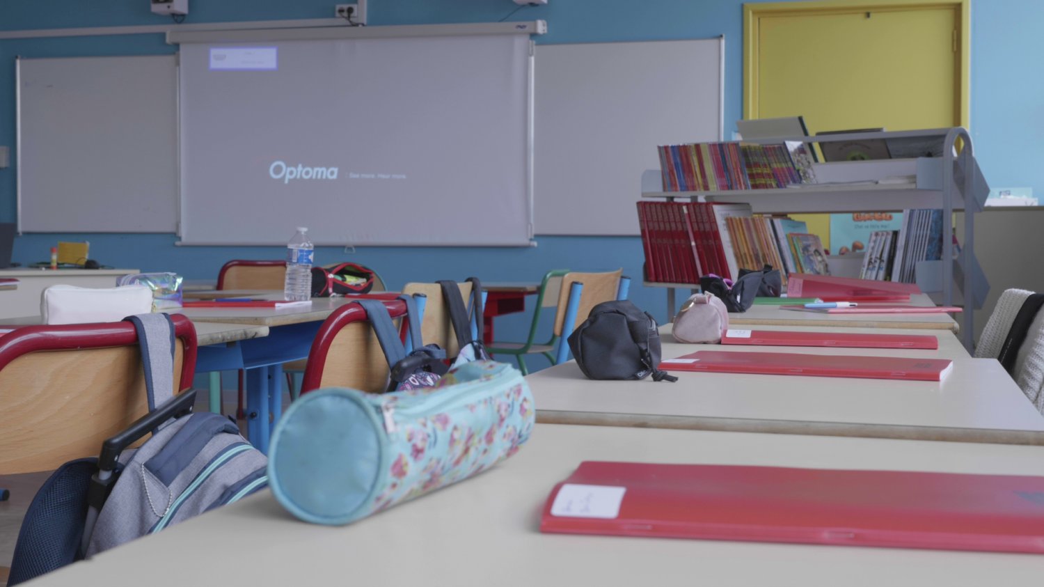 pusta klasa w szkole