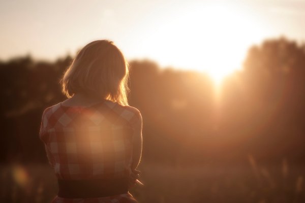 Fot. Pexels / [url=https://www.pexels.com/photo/dawn-nature-sunset-woman-2304/]unsplash.com[/url]/[url=https://www.pexels.com/photo-license/]CC0 License[/url]