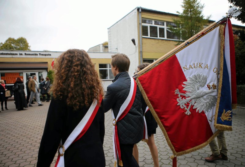 Kuriozalny temat rozprawki. Dzieci miały udowodnić, że są gorsze