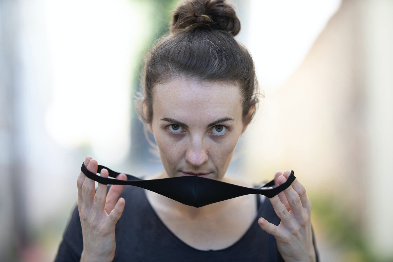 Od 28 marca 2022 nie trzeba nosić maseczki., obowiązek noszenia maseczki, koronawirus