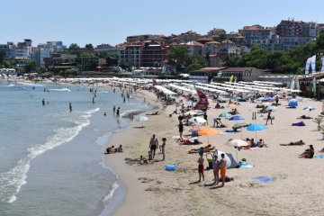 wakacje z dzieckiem, Bułgaria, wakacje w Bułgarii, wakacje all inclusive z dzieckiem, wakacje z biurem podróży, bierne palenie, alkohol na wakacjach