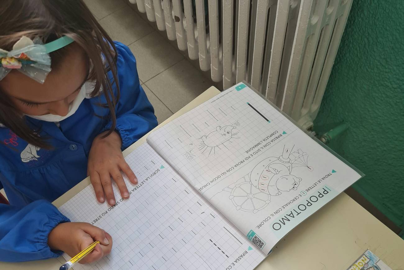 Pokazała sprawdzian dziecka. Tak szkoła wychowuje pokolenie do bycia "pod linijkę"