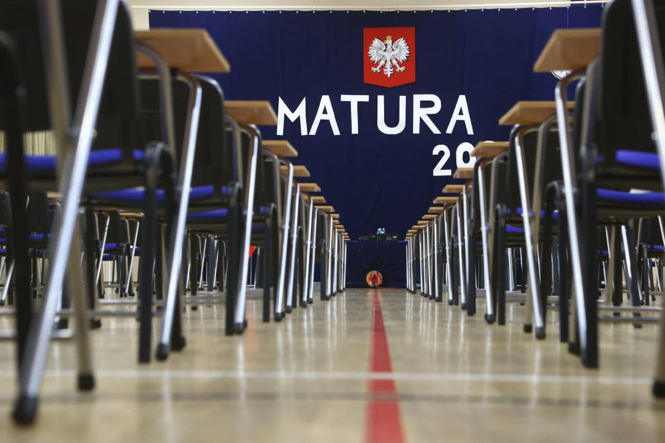 Młodzi coraz słabiej "kumają"? Wyniki matur obnażyły prawdę – ten przedmiot to porażka