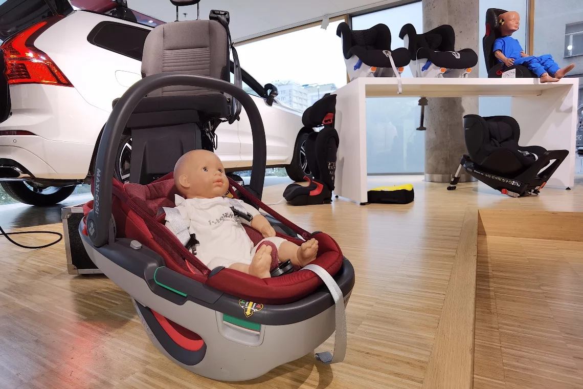 Ekspozycja w stołecznym salonie Volvo