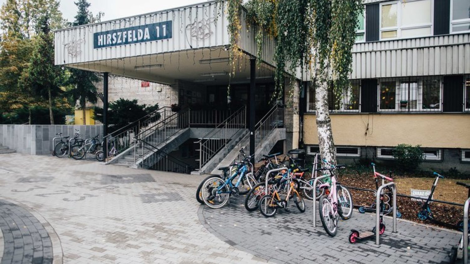Szkoła Podstawowa nr 323 zasłynęła jako pierwsze szkoła bez prac domowych