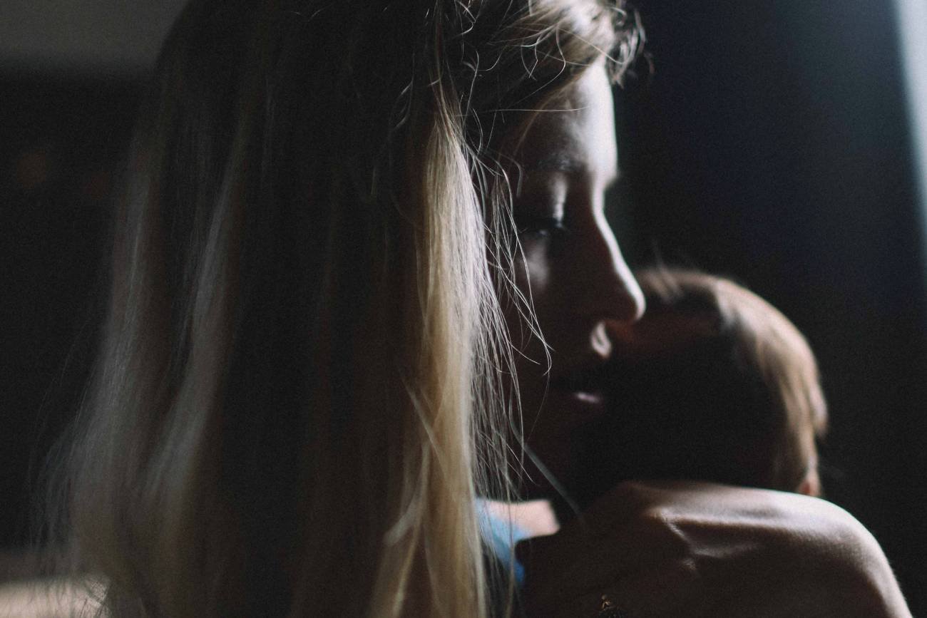 kolki, brak snu, zmęczenie, zmęczenie przy kolkach, mama nie śpi