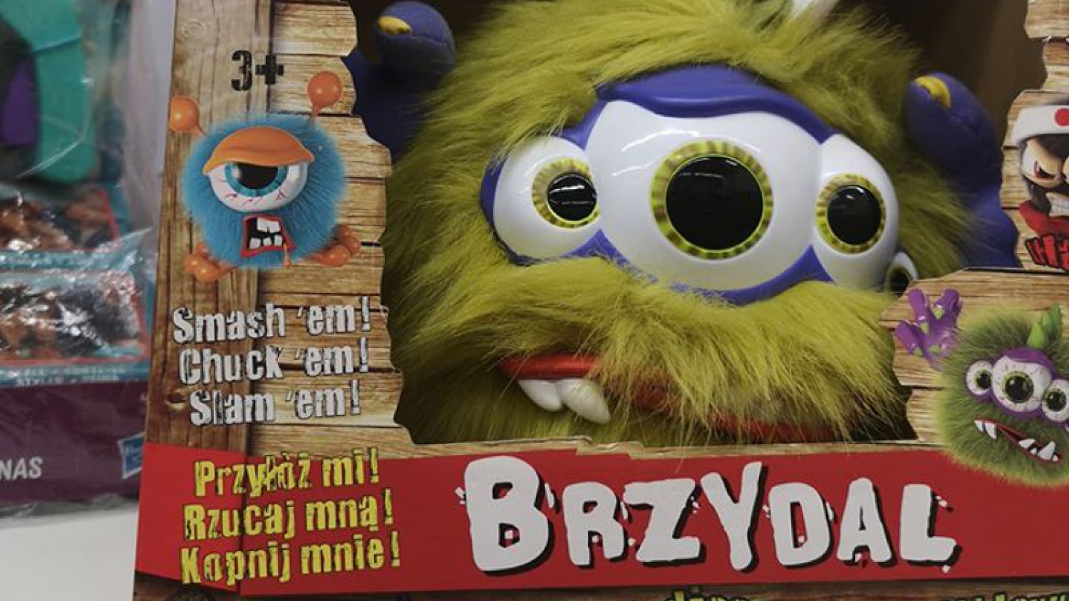 "Brzydale" są trzy. Producent twierdzi, że to piłki