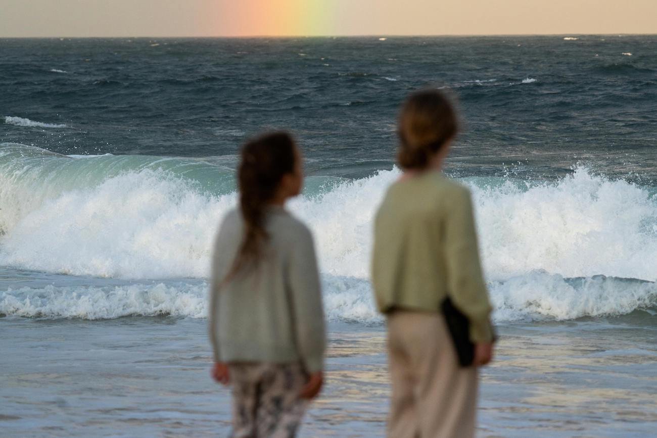 Kolonie bez telefonów? Brzmi pięknie, ale nikt nie mówi, co się wtedy naprawdę dzieje