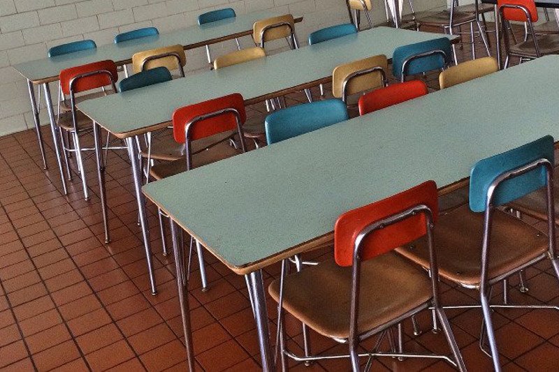 Kotlety z mortadeli w przedszkolu. Mama walczy z nieprawidłowym żywieniem dzieci.