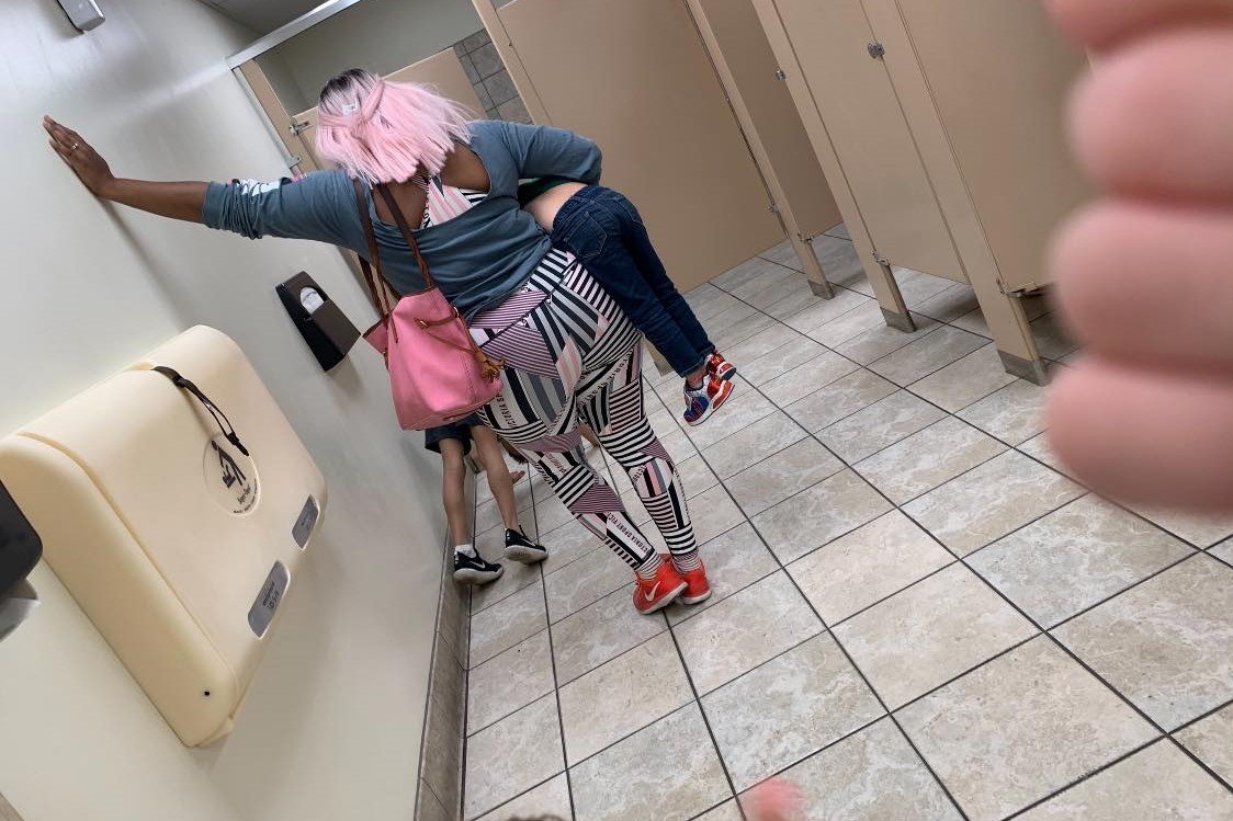 Jak reagować, gdy dziecko pyskuje? Ta mama zachwyciła swoją metodą 70 tysięcy osób