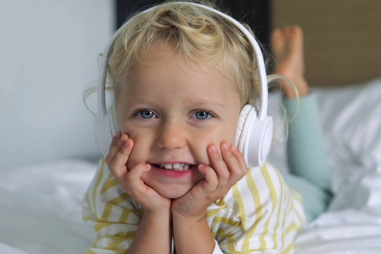 Niech słucha muzyki – na zdrowie. Ta badania to rewolucja we wspieraniu rozwoju dzieci