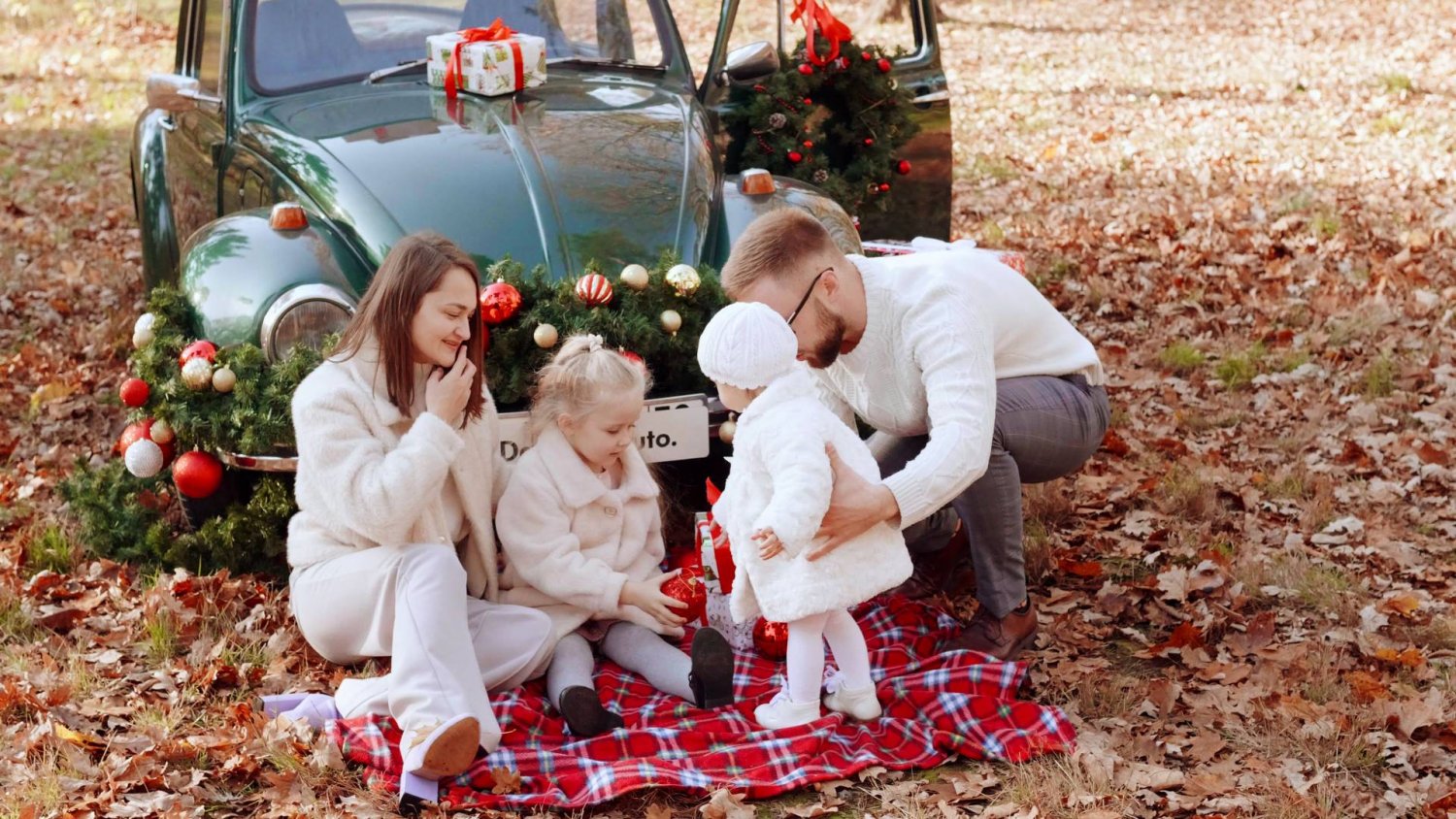 "Madki" wymyśliły sposób na kradzież świątecznych zdjęć. Proszą o usunięcie znaku wodnego