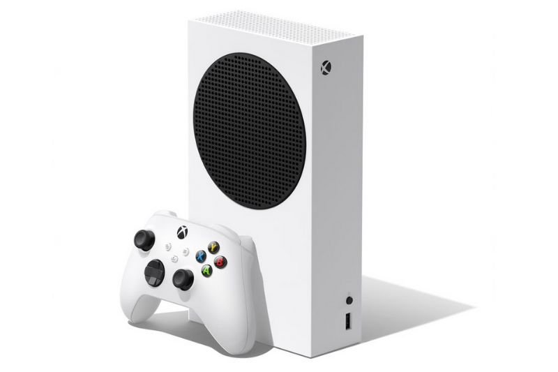 Xbox Series S to najmniejsza stworzona do tej pory konsola z rodziny Xbox, za to z wydajnością nowej generacji.