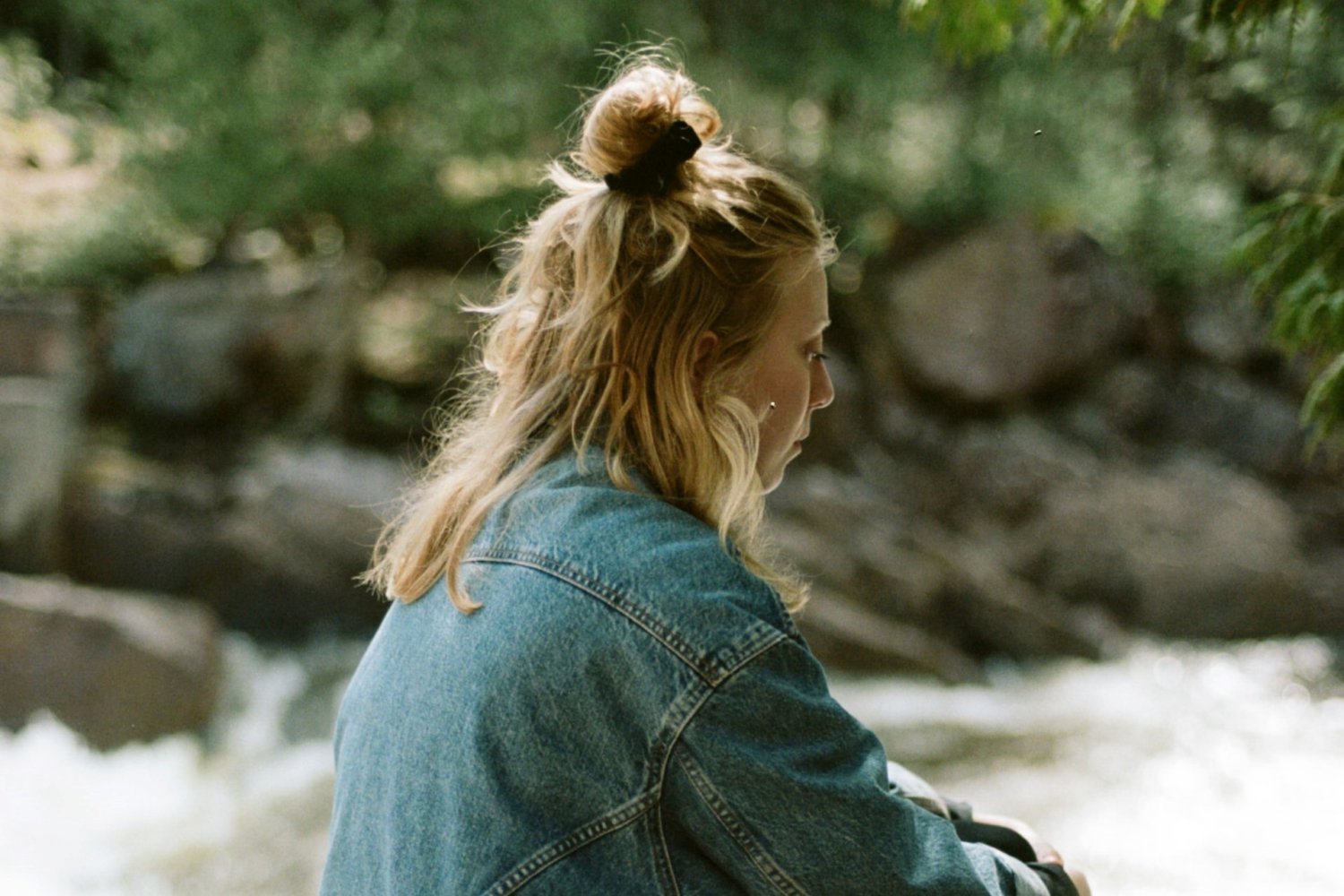 Odeszła od partnera z dwójką małych dzieci, bo zaczął pić