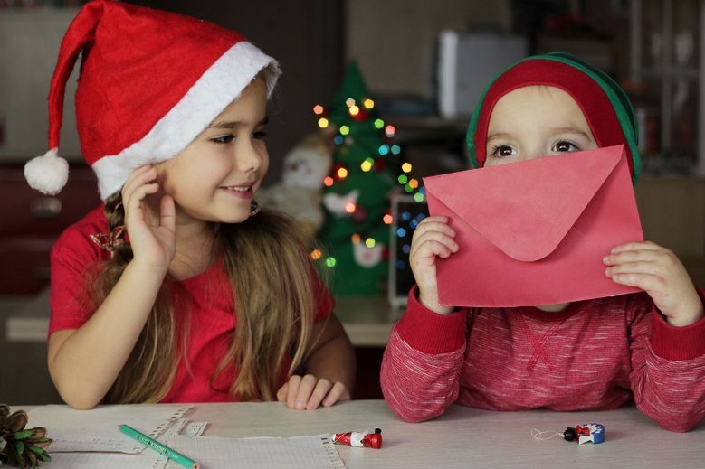 Kto powinien wybierać prezenty pod choinkę - dzieci czy rodzice?