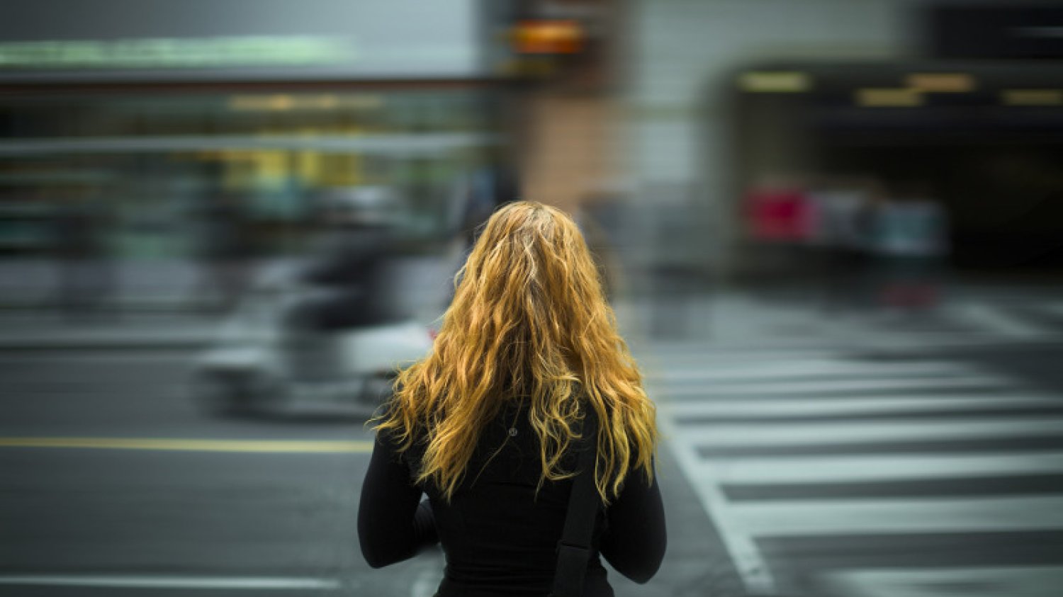 Coraz więcej kobiet zauważa zachowania seksistowskie