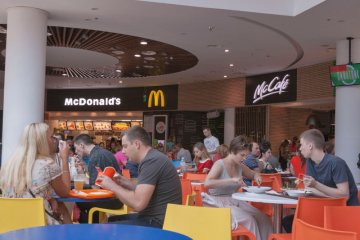 McDonald’s – najpopularniejszy bar szybkiej obsługi – naraził życie ciężarnej.