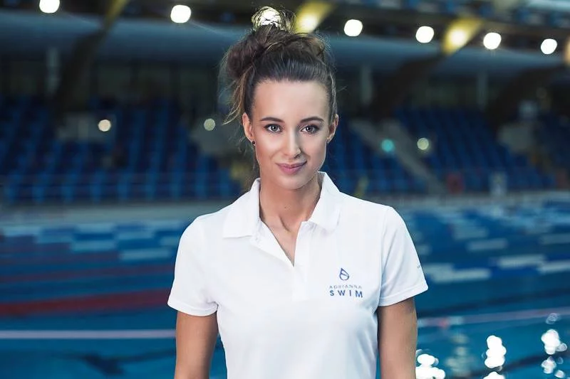Adrianna SWIM to szkoła pływania, której właścicielką jest doświadczona instruktorka Adrianna Wawrzynkiewicz. Pod jej szyldem odbywają się m.in. zajęcia dla dzieci w wieku od 3 miesięcy do 1,5 roku